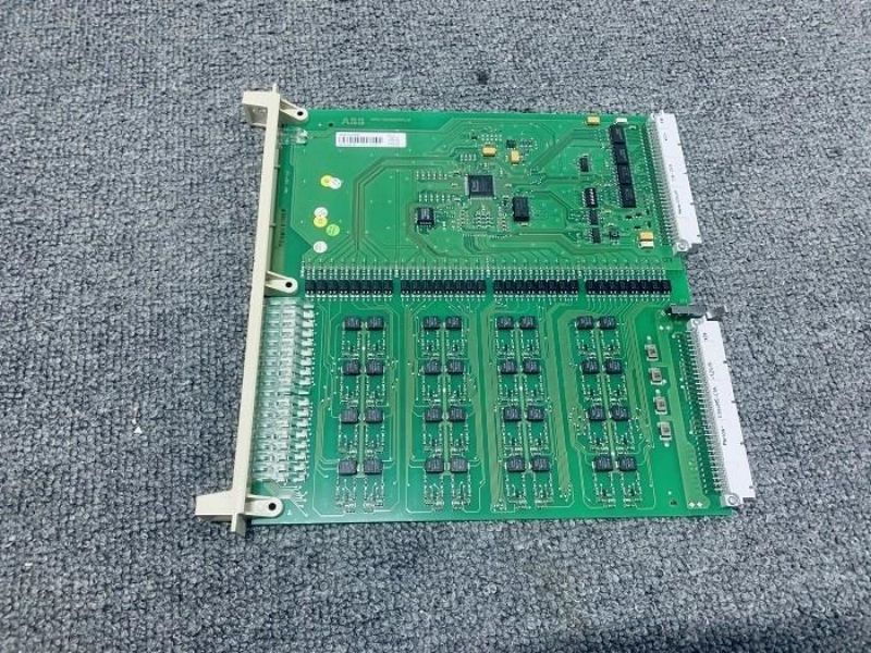 DSDI120AV1 ABB Digital Input Board PLC Spare Parts 57160001-E